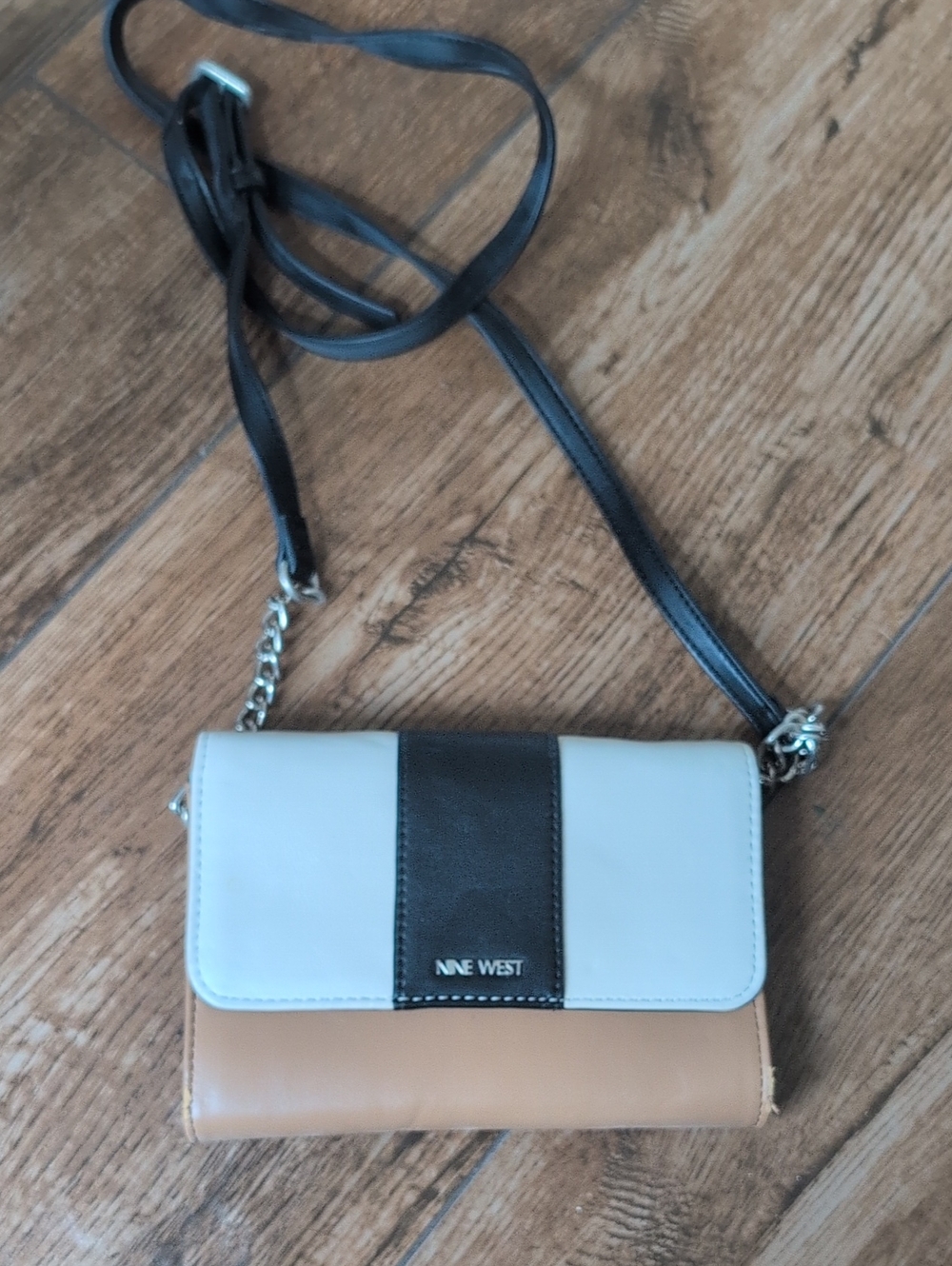 Nine West White, Black & Tan Colorblock Crossbody Wallet